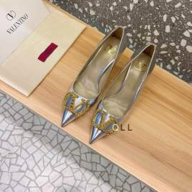 Picture of Valentino Shoes _SKUValentincolors062007sz34-42LL20150
